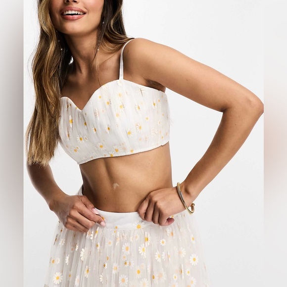 Lace & Beads exclusive tulle bralette and maxi skirt in white Daisy - set - Picture 6 of 8